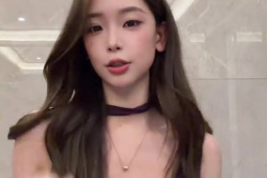 又美又飒！长得漂亮还能突能投“学妹布朗妮”打球太顶啦